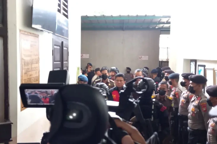 Jelang Bertemu Keluarga...