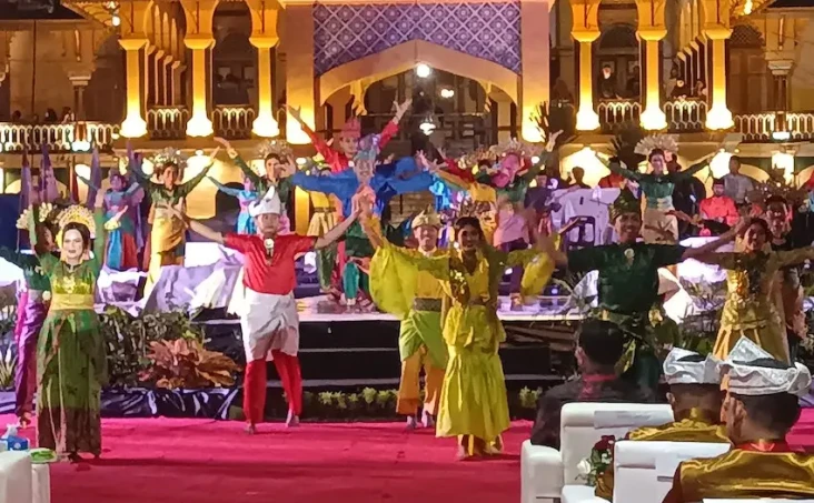 Buka Festival Gelar...