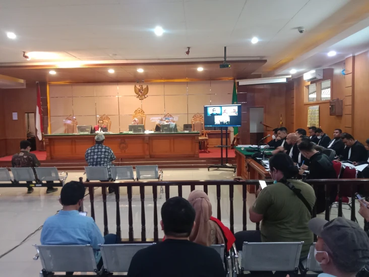 Terseret Kasus Robot...