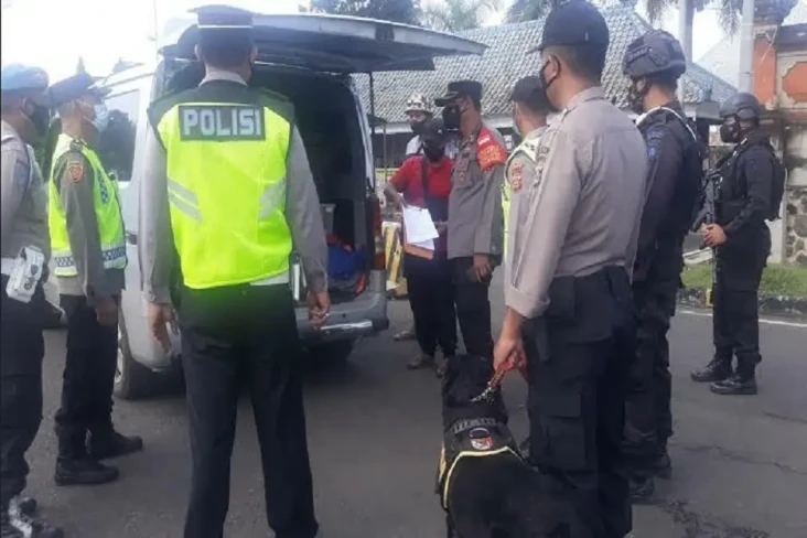 200 Aparat Gabungan...