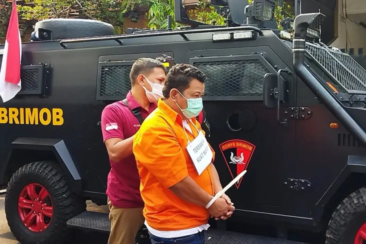 Kuat Maruf dan Ricky...