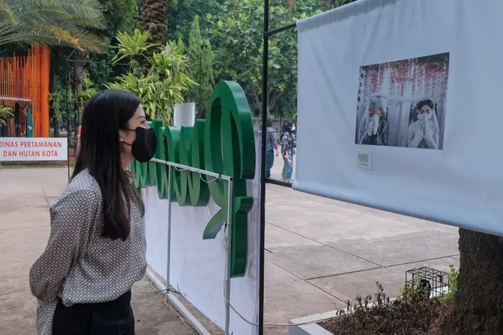 Dukung Pewarta Foto...