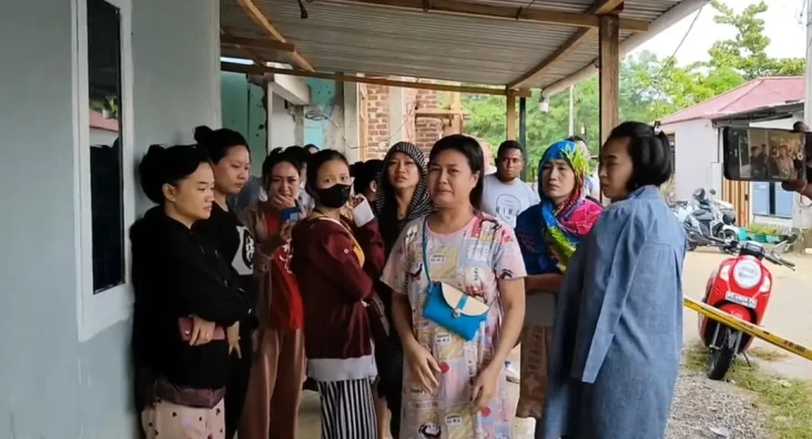 Baubau Geger! Wanita...