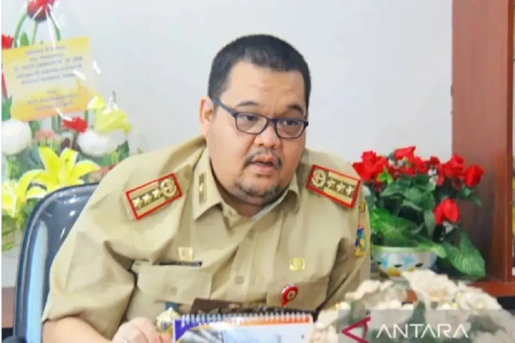 Stok Bahan Pangan Aman...