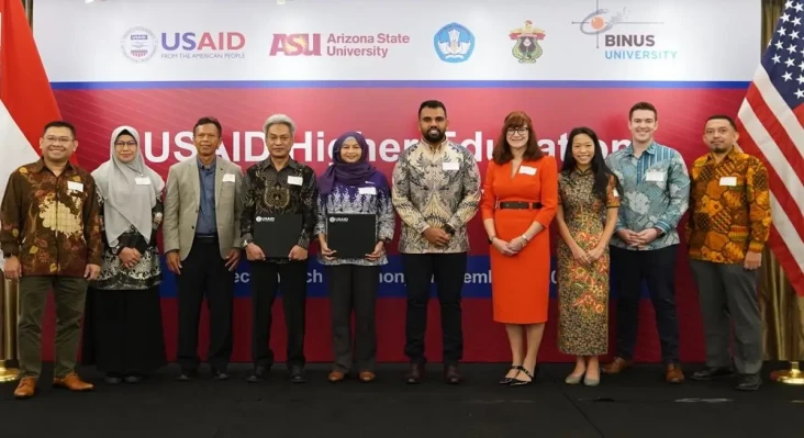 Amerika Serikat dan...