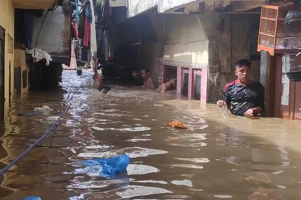 Banjir Rendam 4 RT di...