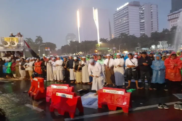 Massa Aksi 411 Gelar...