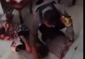 Kisah Pilu Nenek Rina,...