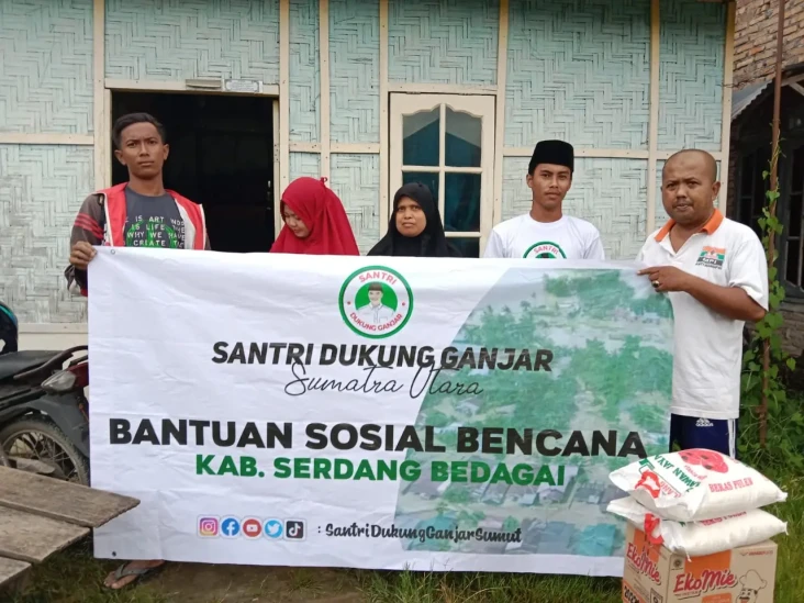 Santri Dukung Ganjar...
