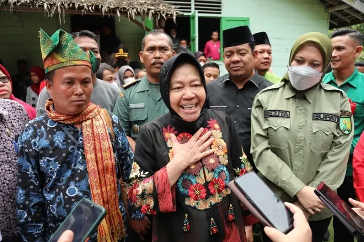 Kunjungi Suku Talang...