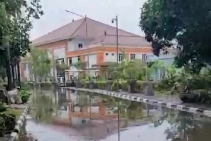 Kompleks Perumahan DPR...