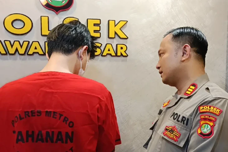 Polisi Tangkap 2 Anggota...