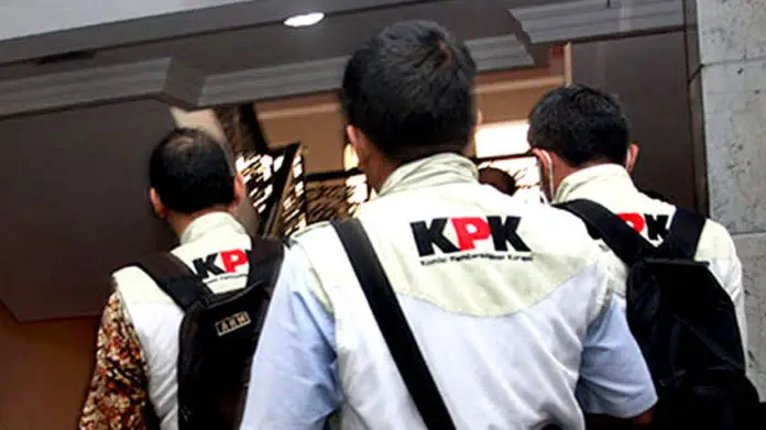 KPK Temukan Dokumen...