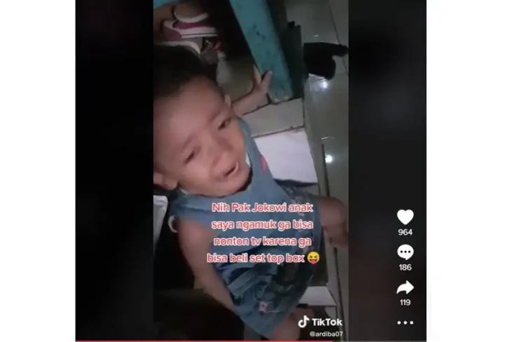 Balita Nangis Kenceng...
