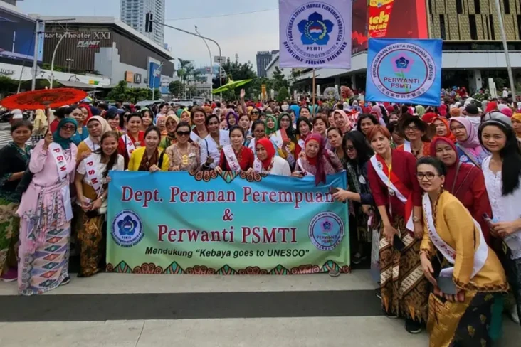 Dukung Kebaya Goes to...