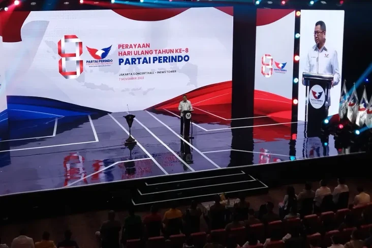 Di HUT ke-8 Partai Perindo,...