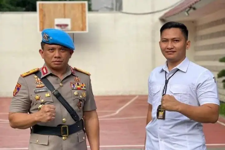 8 Daftar Nama dan Pangkat...