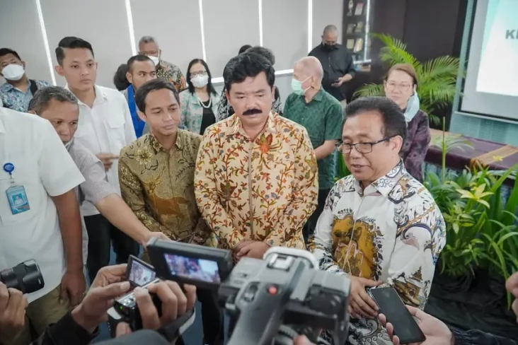Hadi Tjahjanto: Sertifikasi...
