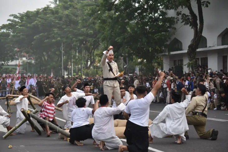 Hanya Ada di Kota Pahlawan,...