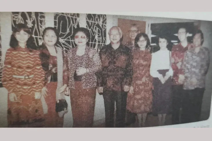 Cerita Pak Harto Makamkan...