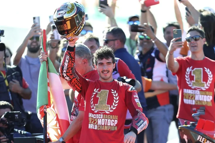 Francesco Bagnaia Juara...