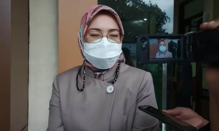 Bupati Purwakarta Keukeuh...