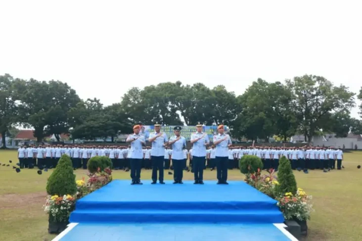 381 Prajurit Bintara...
