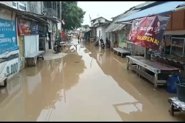 Banjir Rob Terjang Permukiman...