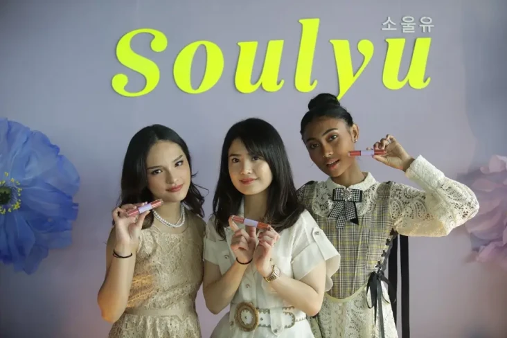 Soulyu Gandeng Novia...
