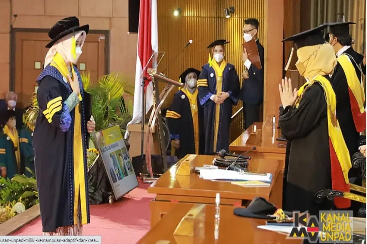 Unpad Lantik 3.249 Wisudawan,...
