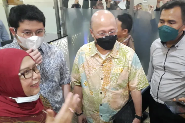 Mario Teguh Datangi...