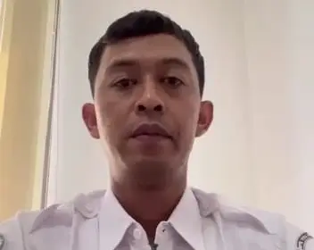Viral! Anggota Polisi...