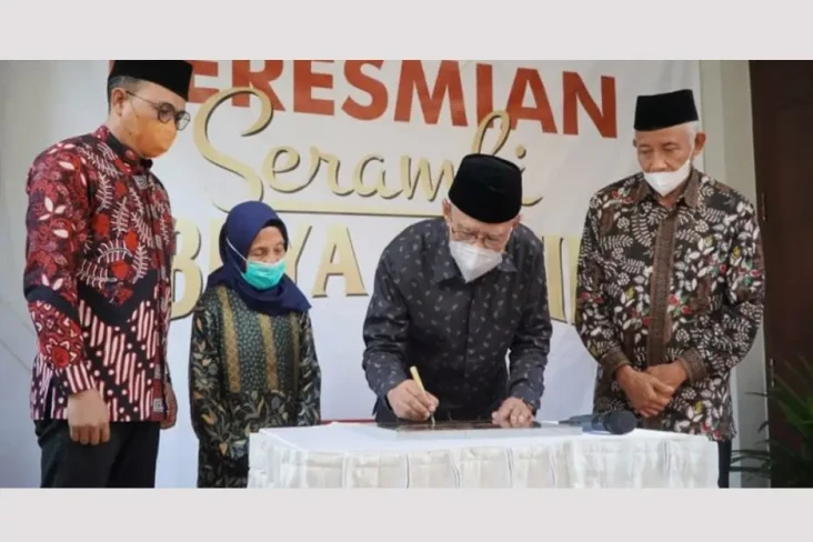Menghidupkan Kembali...