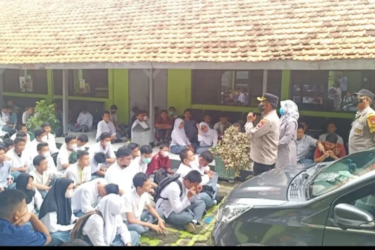 Sejumlah Sekolah di...