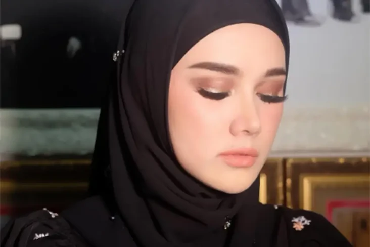Mulan Jameela Nangis...