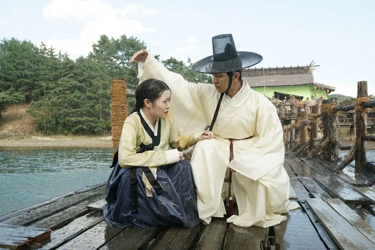 4 Film Korea Bertema...