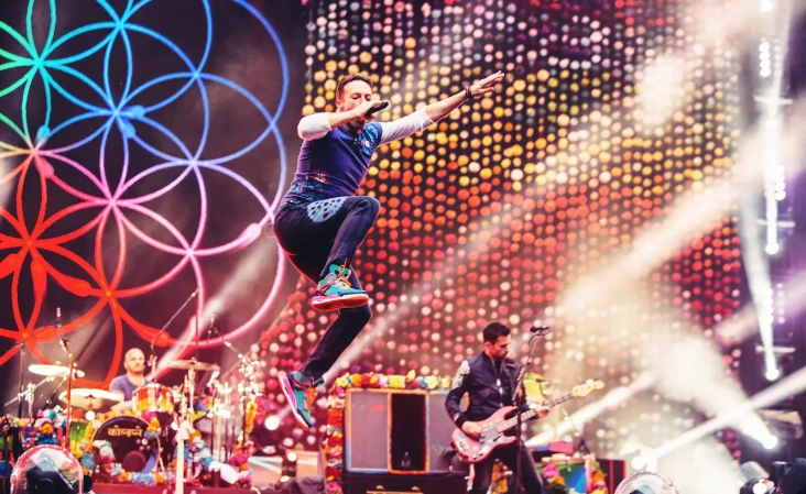 10 Tur Konser dengan...
