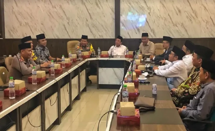 Kapolda Jatim Dukung...