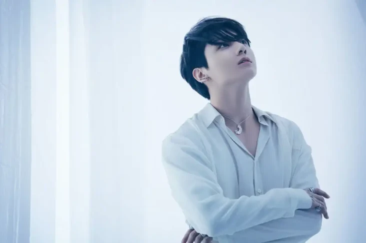 Jungkook Tampil di Upacara...