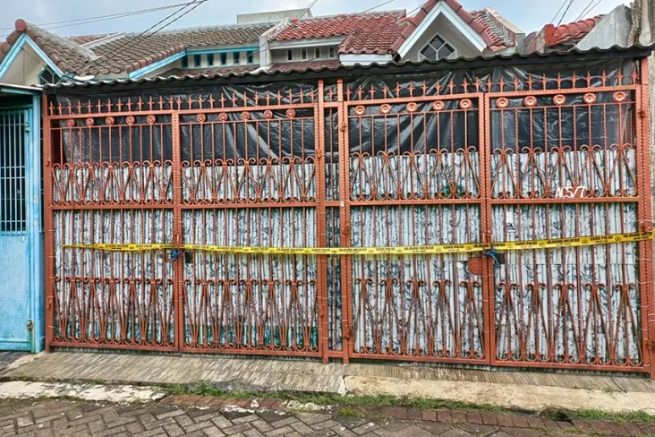 Ragukan Sekeluarga Tewas...