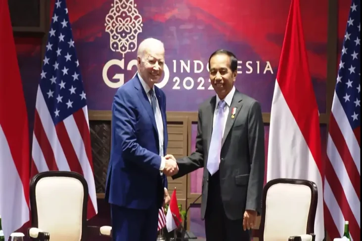 Jokowi Gelar Pertemuan...