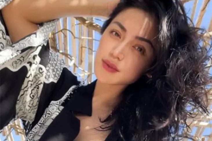 Jessica Iskandar Mau...