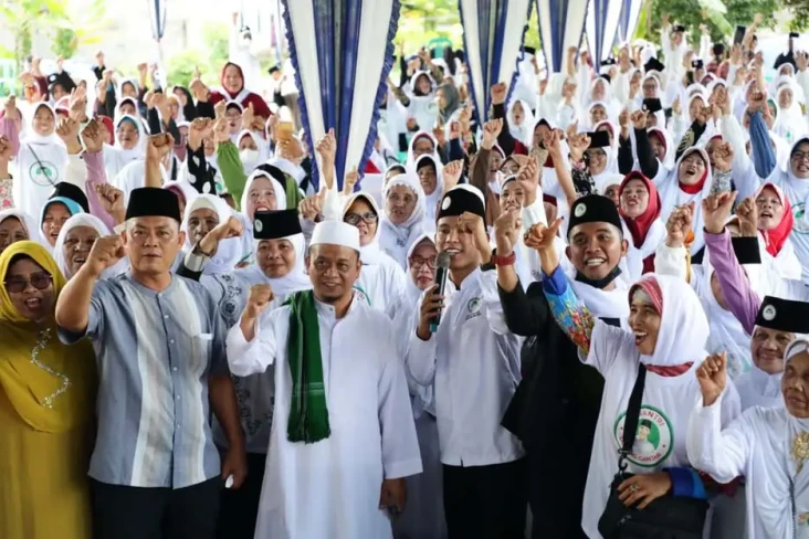 Santri Dukung Ganjar...