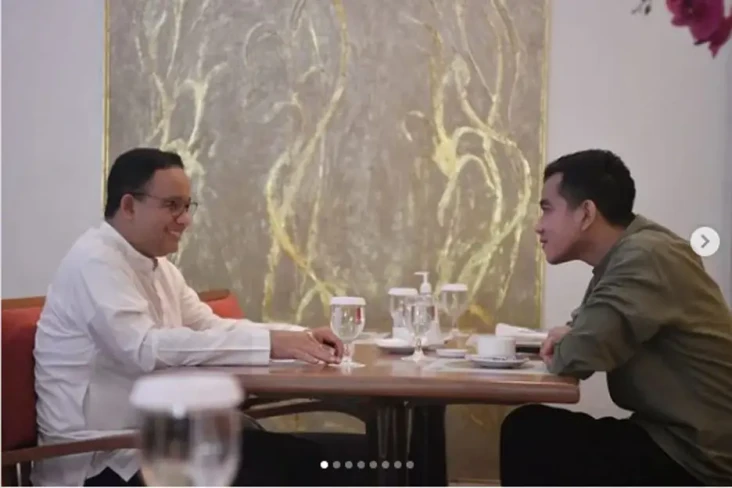 Momen Anies Sarapan...
