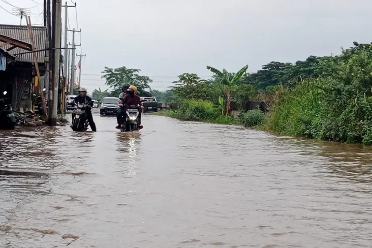 Awas! Kalimalang Bekasi...