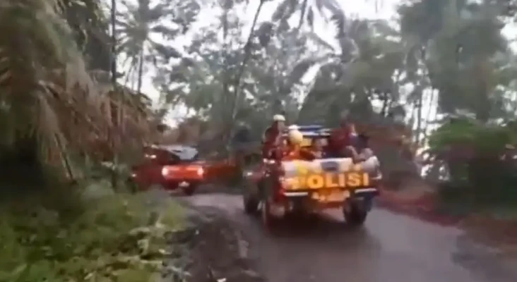 Korban Jembatan Ambruk...