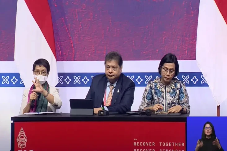 Menlu Retno Ungkap Sulitnya...