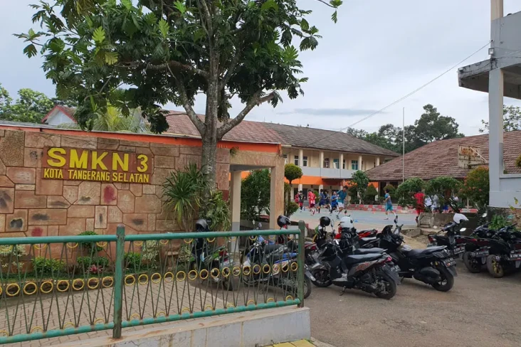 Siswi SMKN 3 Tangsel...