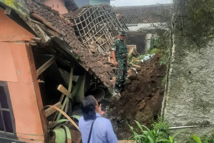 Rumah Warga Lembang...