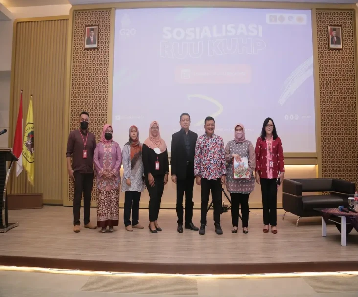 Gelar Dialog Publik,...